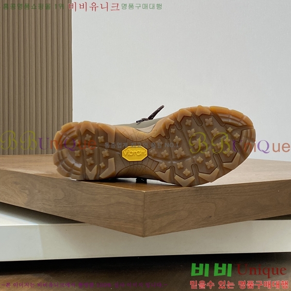 ���� �η��ǾƳ� ����Ŀ�� L8936703-5