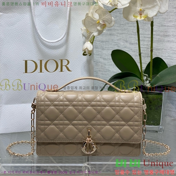 # MISS DIOR ž ڵ  M0997-109