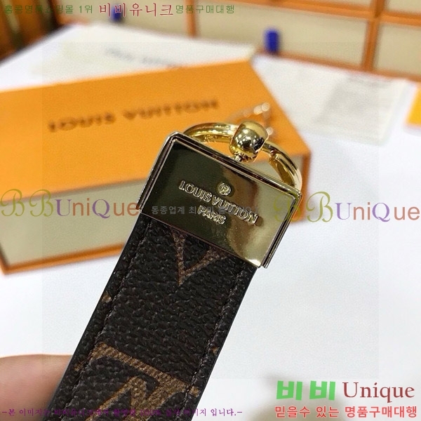 ���̺��� ŰȦ�� M0910974-1