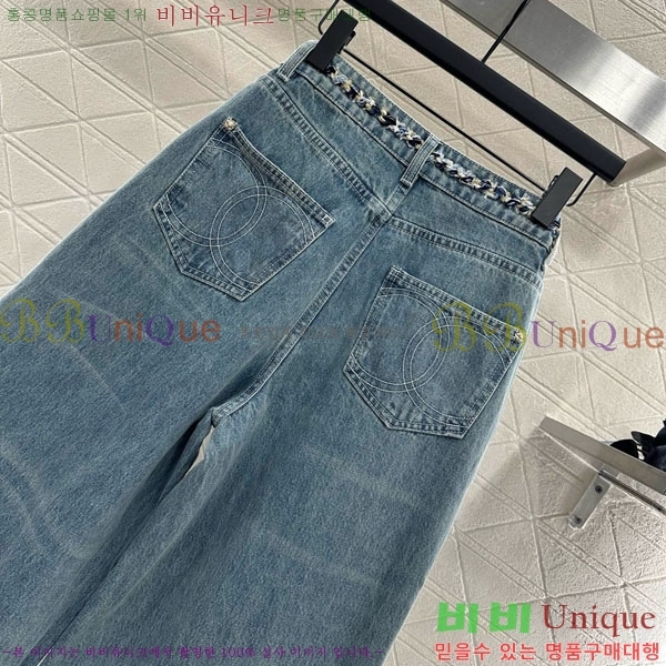  * 9   CH1112077-4