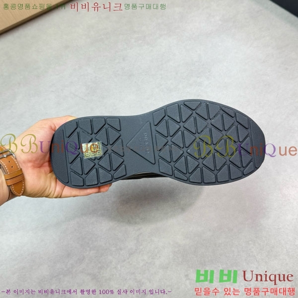   Ŀ LA601158