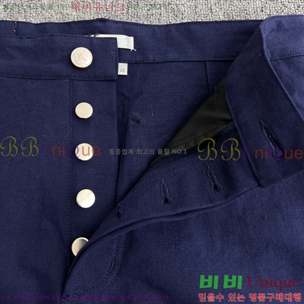    D423125-1