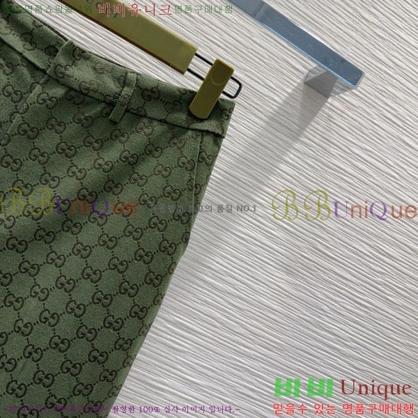     GU8120234-7