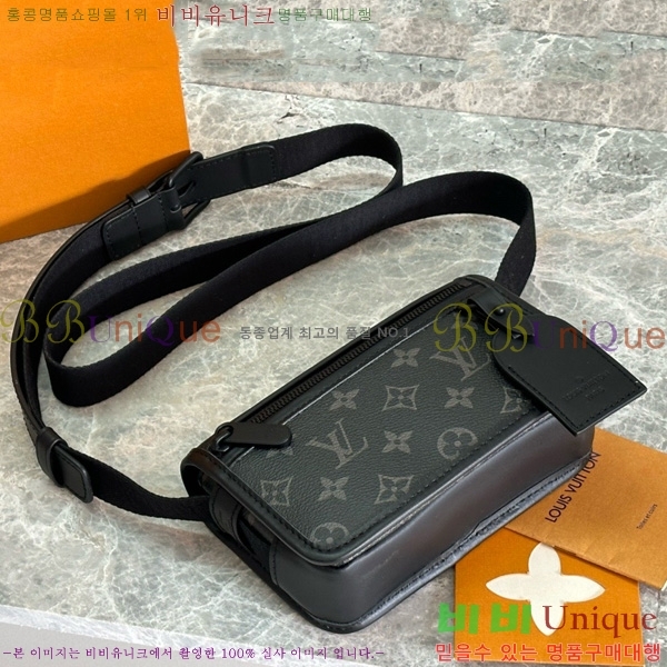 ̺    M12599
