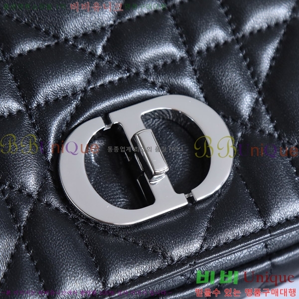 # ̵ īι D922500-1