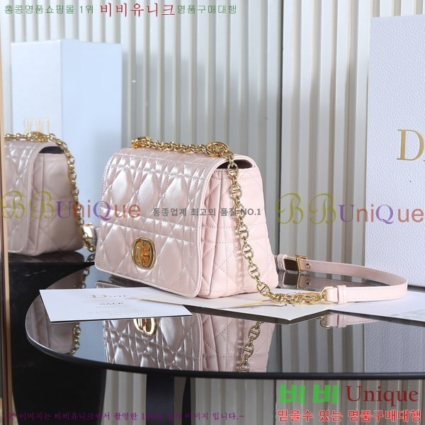 # ̵ īι D922500-5