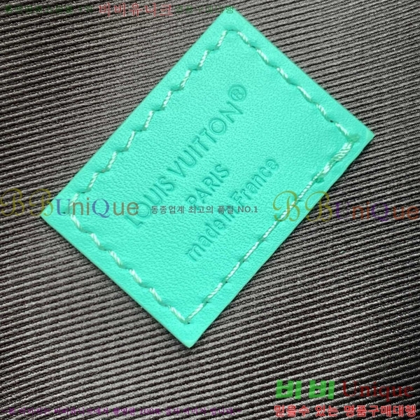 #̺   M25924-1