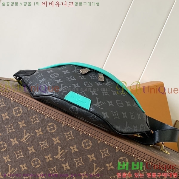 #̺   M25924-1