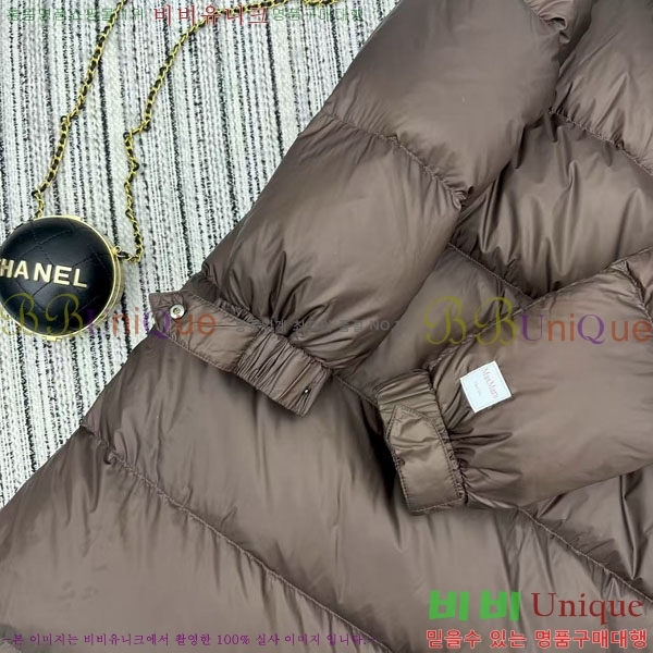  ** ٿ е MAXM233266-1