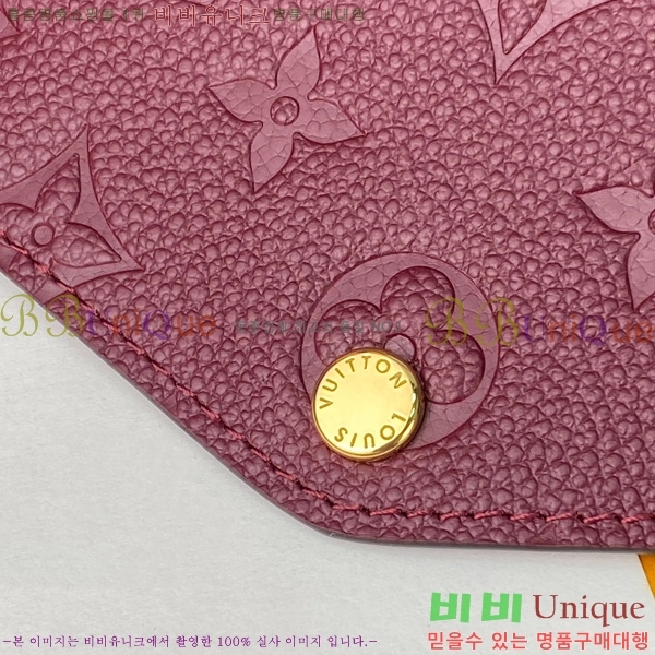 #̺   M82257-101
