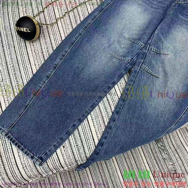  ˷    AW658568-3