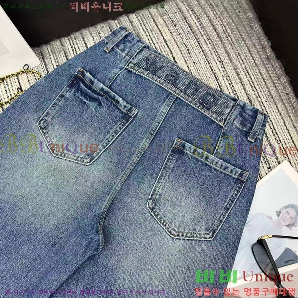  ˷    AW658568-3