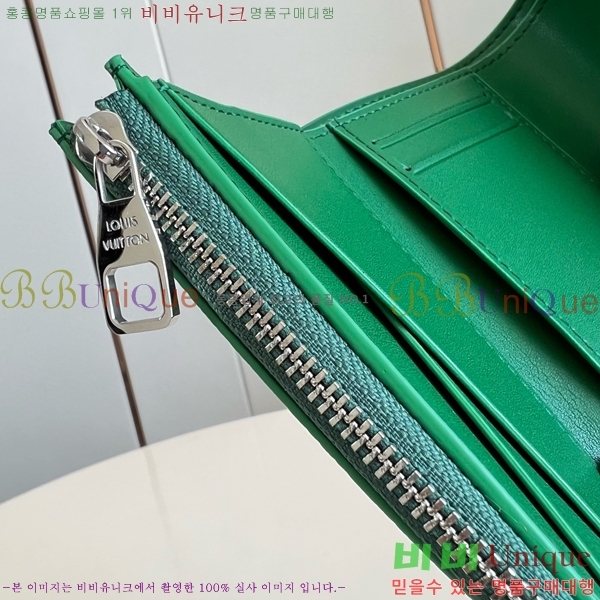 #̺   M25958-101