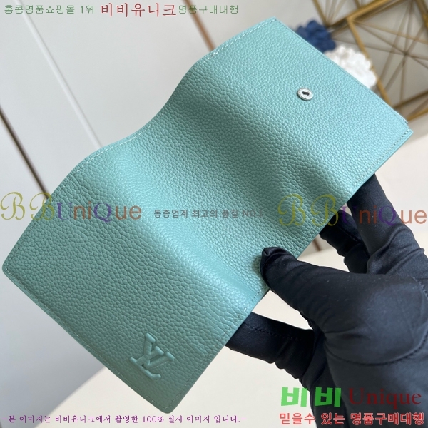 #̺   M25956-101