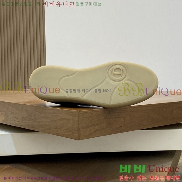   Ŀ DR2556015-1