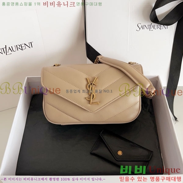 #ζ  ̴  821749-1004