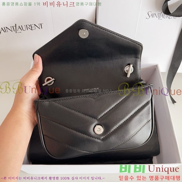 #ζ  ̴  821749-1002