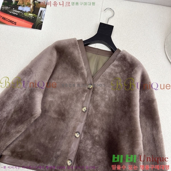 ���� �ο��� �þ �� ���� LWE3242340-4