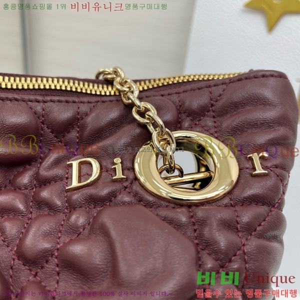 # Cannage Quilted Ʈ M8633520-102