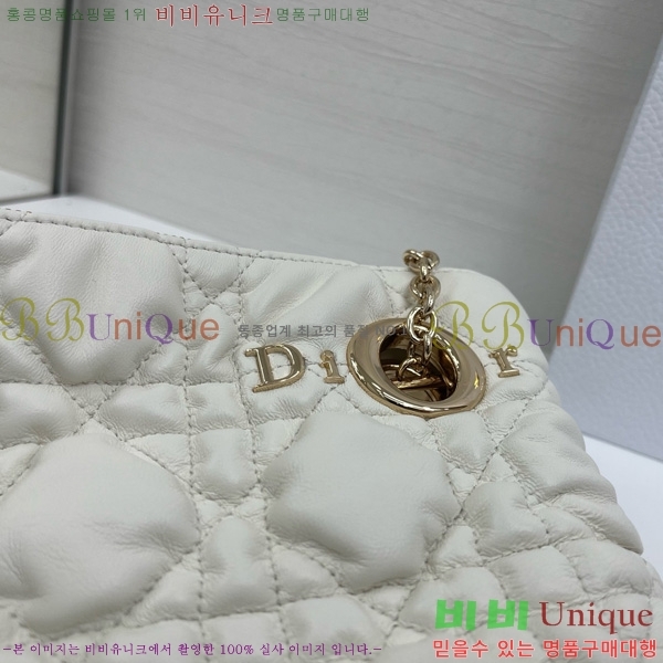 # Cannage Quilted Ʈ M8633520-103