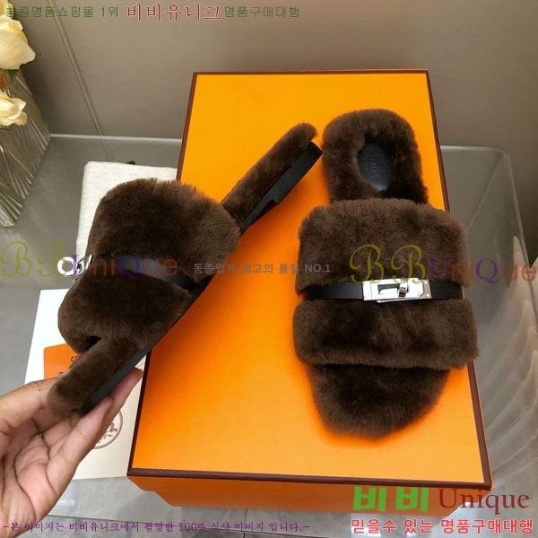 ޽   þ  W861000-4