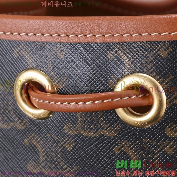 # Ʈ Ŭ Ŷ 116882-1001