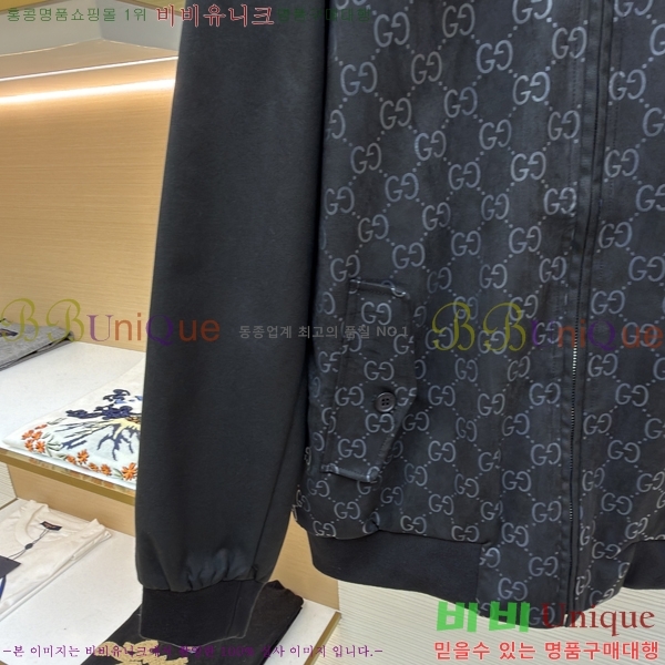  * Ŭ  31GU216815805-2