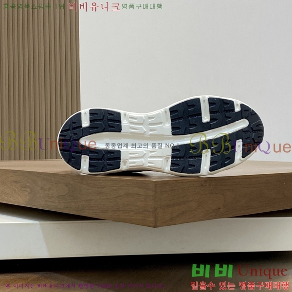 ���� ��**�� ����Ŀ�� MO07843-3