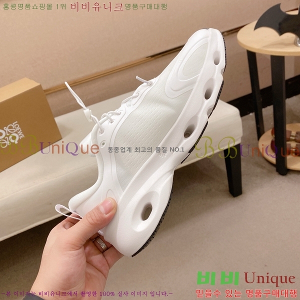 �������� �ο��� ����Ŀ�� LE559825-6