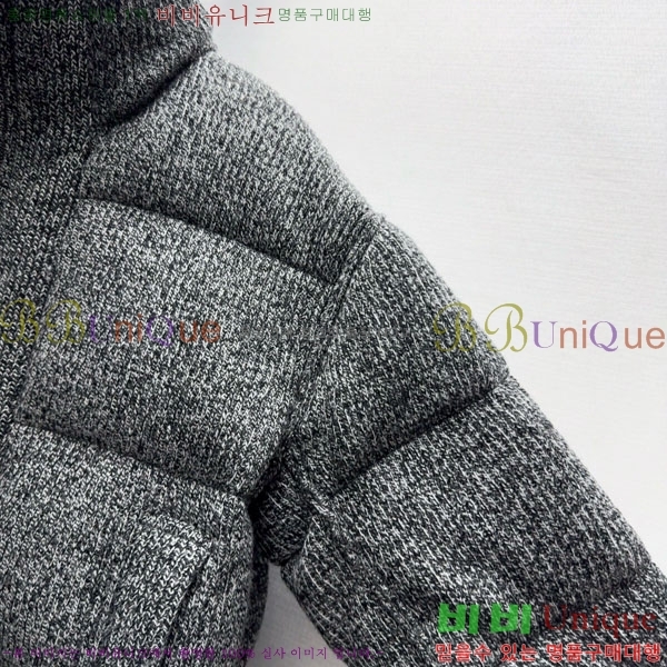 ���� ���ڷ� ��ġ�ڸ� �ٿ� �е� BC3224530-8