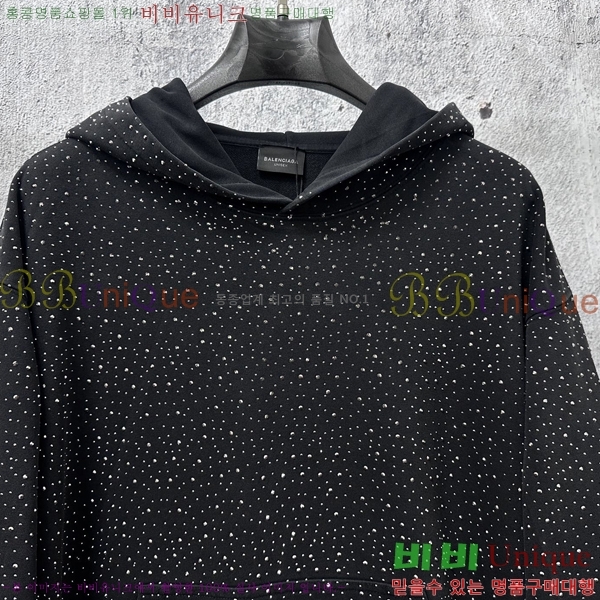 ���� �߷��þư� �ĵ�Ƽ BA543619-2