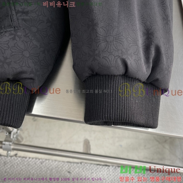  ũ*  ĵ  45CH251292-1