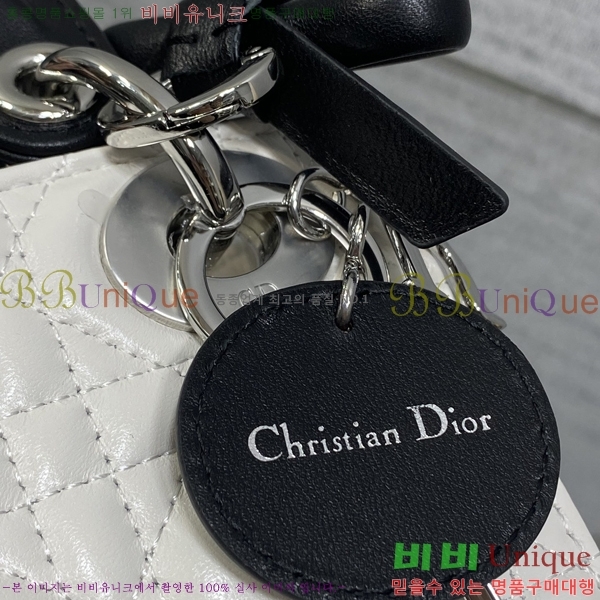 #��� ���� ���̵� ��� ü�� �� �̴� M0505-601