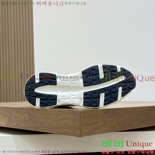 ���� ��**�� ����Ŀ�� 6MO27748-1