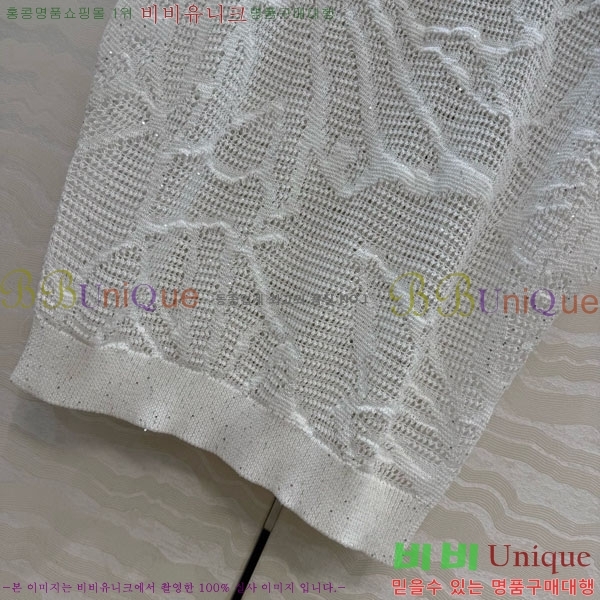 ���� ���ڷ� ��ġ�ڸ� ���� Ƽ���� BC3456033-9