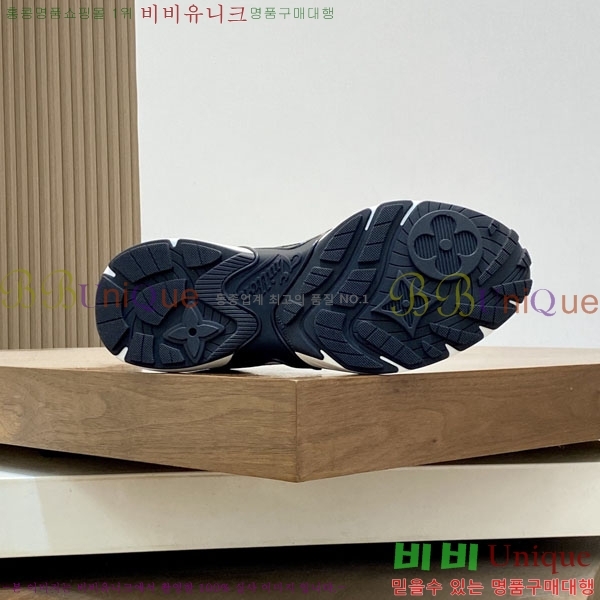 ���� ���̺��� ����Ŀ�� L8936000