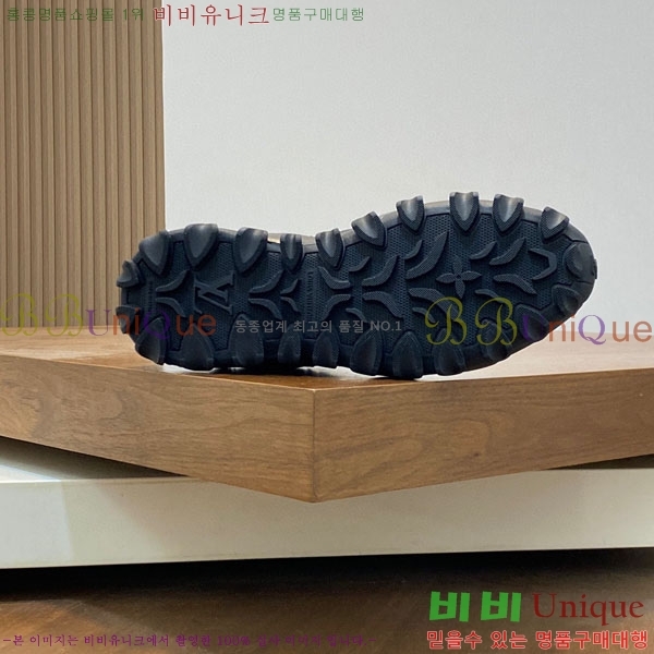 ���� ���̺��� ����Ŀ�� LV622809-7