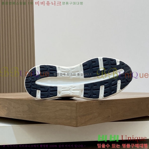 ���� ��**�� ����Ŀ�� MO592280-2