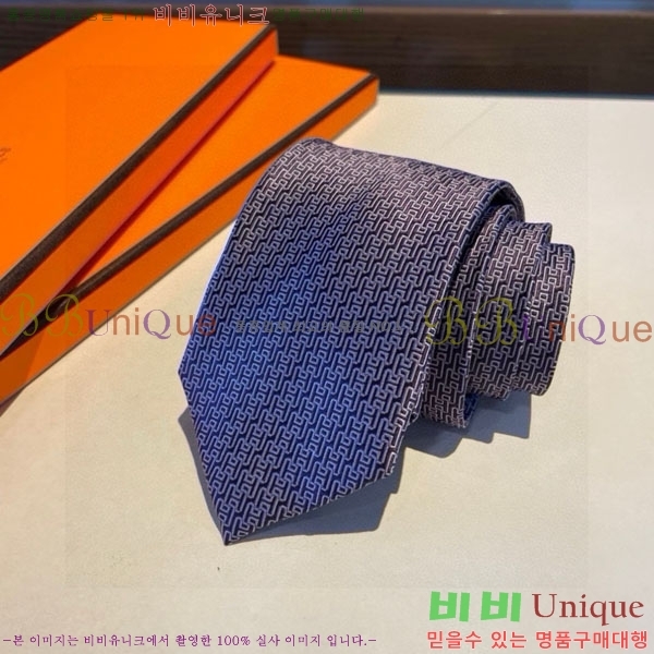 #�����޽� ��Ÿ�� HQ523628-3