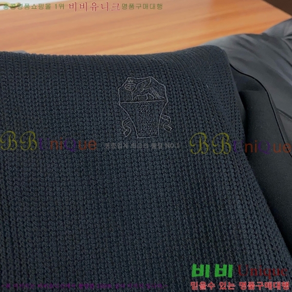 ���� ���ڷ� ��ġ�ڸ� ���� Ƽ���� BC267548