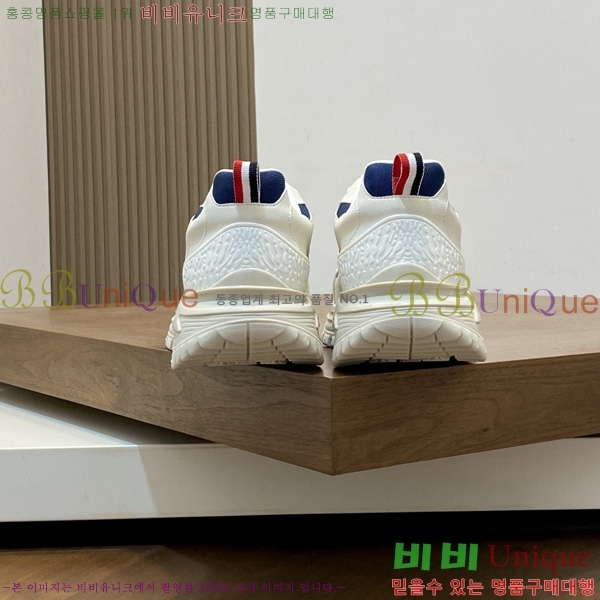 ���� ��**�� ����Ŀ�� M1005546-5
