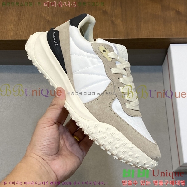 ���� ��**�� ����Ŀ�� M1022490-4