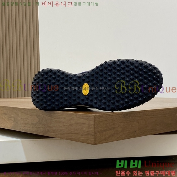 ���� ��**�� ����Ŀ�� M1022490-2