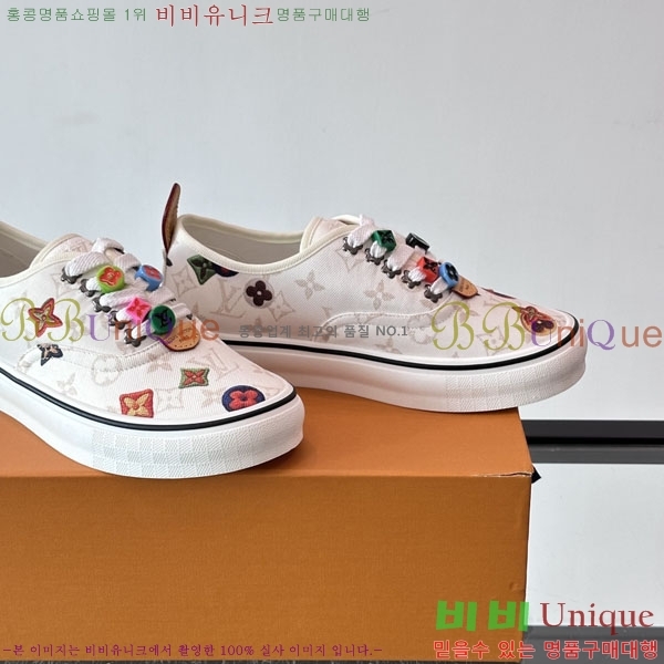 �ְ��� ���� ���̺��� Louis Vuitton �� Vans ����Ŀ�� LV028991-11